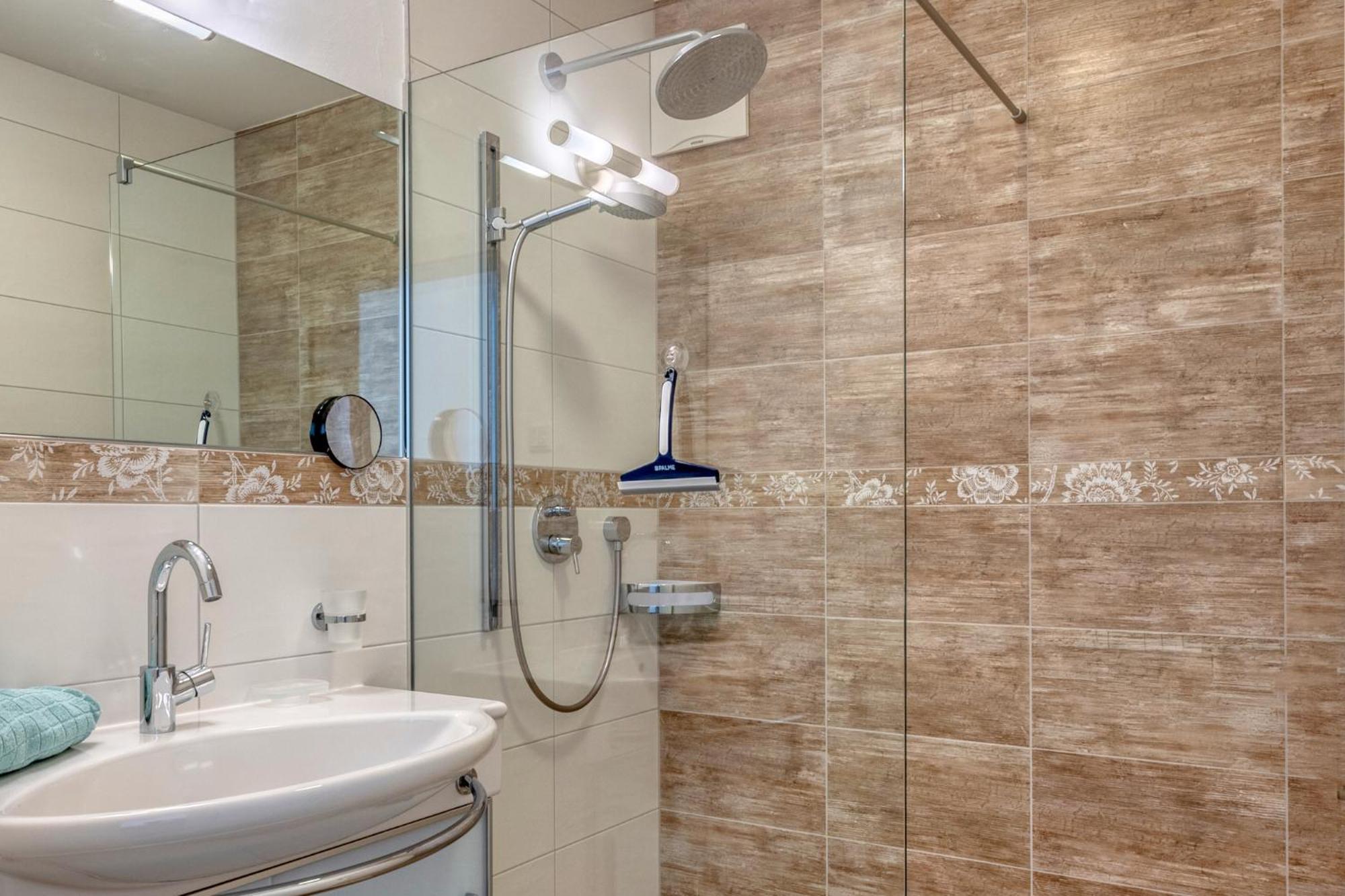 Appartement Eichenhof Top 10 Zell am See Eksteriør billede